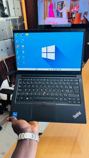 Nouveau Lenovo ThinkPad E14 Gen 4 16GB Intel Core i5 SSD 256GB