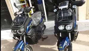 Nouveau Autre 2025 Bleu