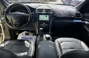 Ford Explorer Limited FWD 2018 Blanc