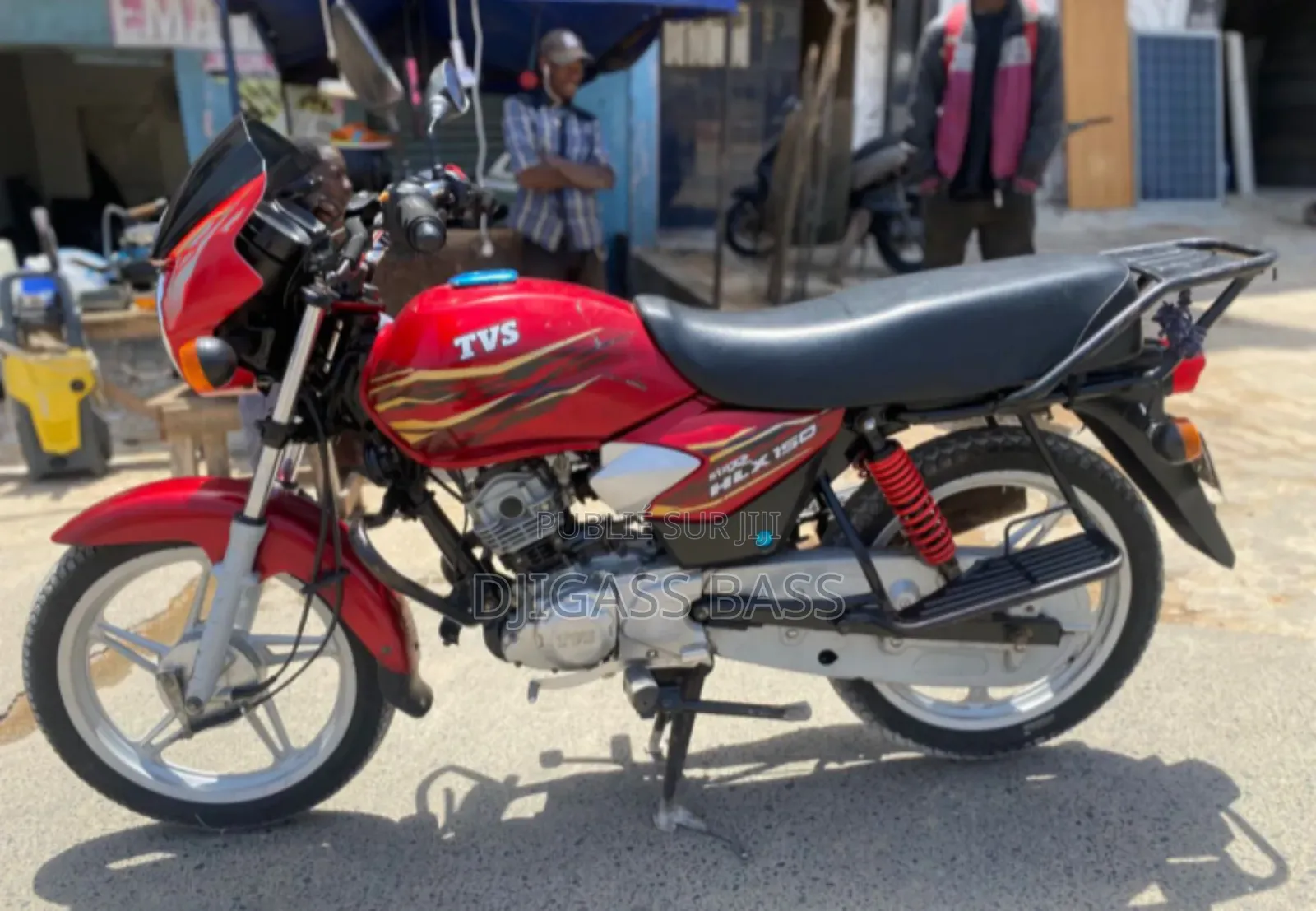 TVS HLX 125 2023 Rouge