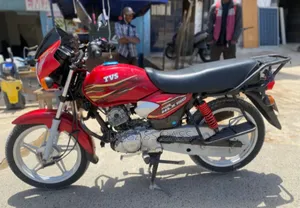 TVS HLX 125 2023 Rouge