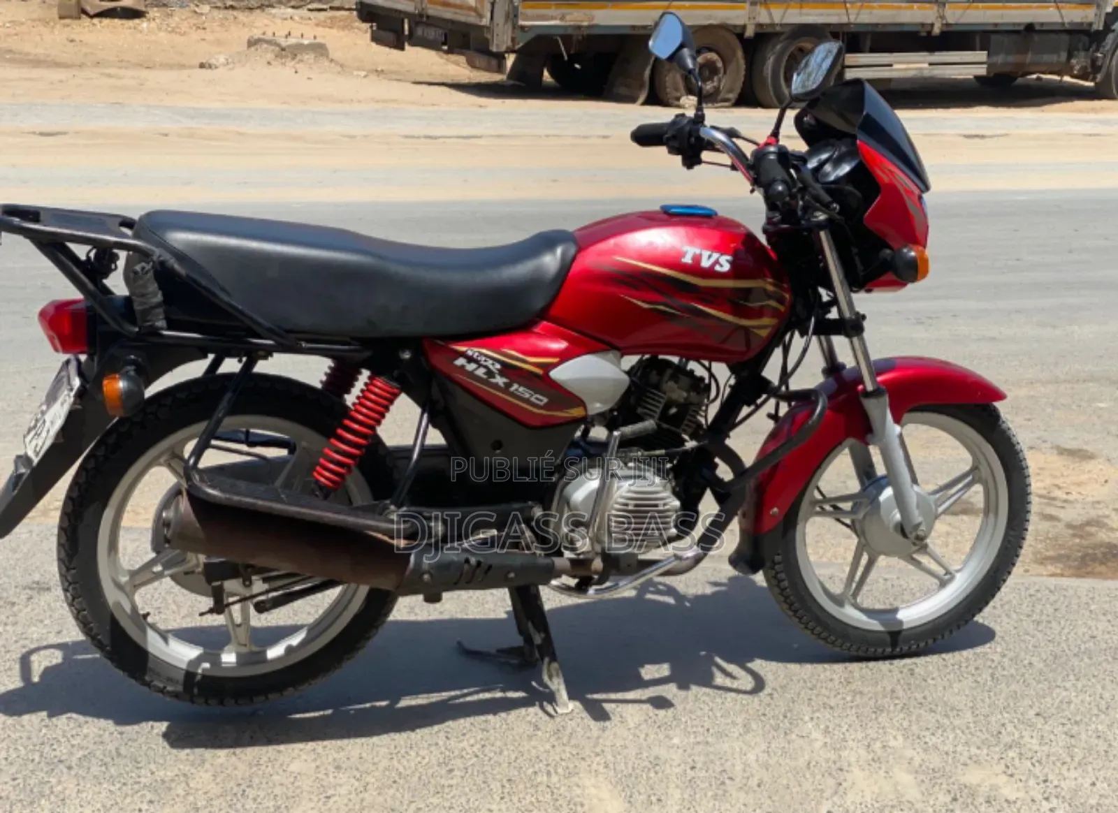 TVS HLX 125 2023 Rouge