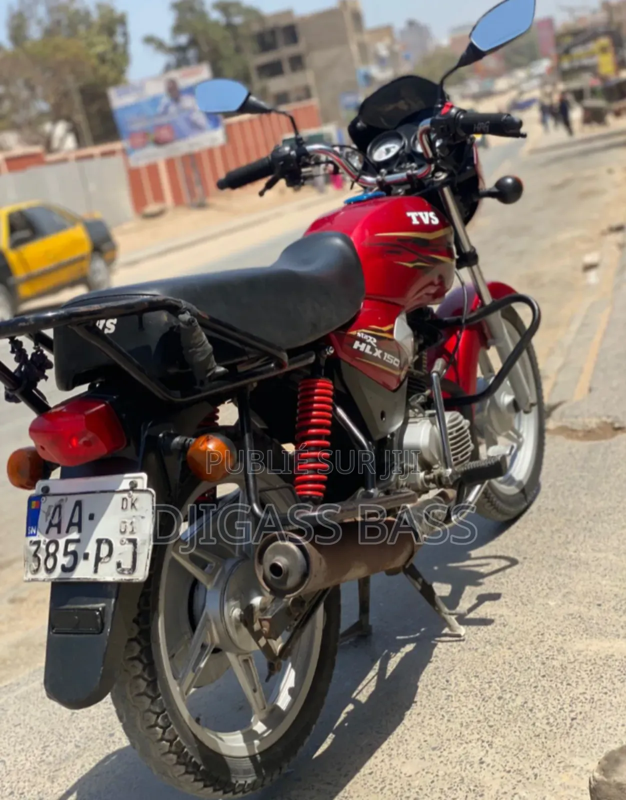 TVS HLX 125 2023 Rouge