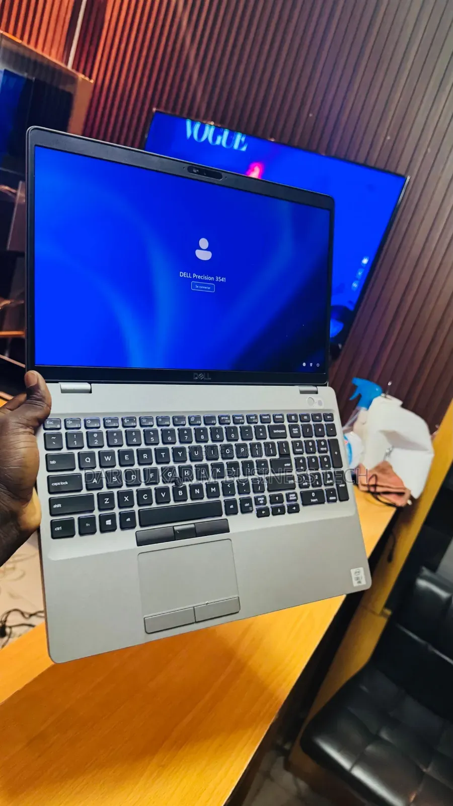 Nouveau Dell Precision 15 3551 16GB Intel Core i7 SSD 512GB