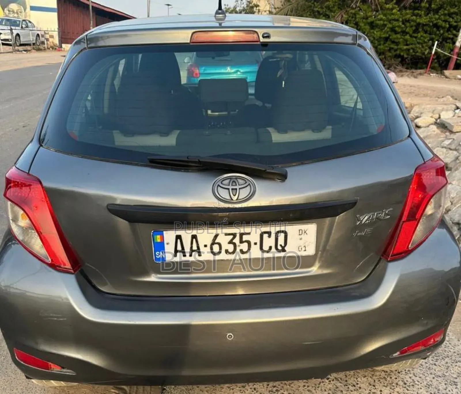 Toyota Yaris 2012 Gris