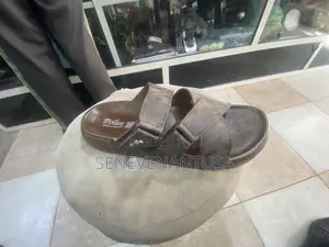 Sandal Og Disponible