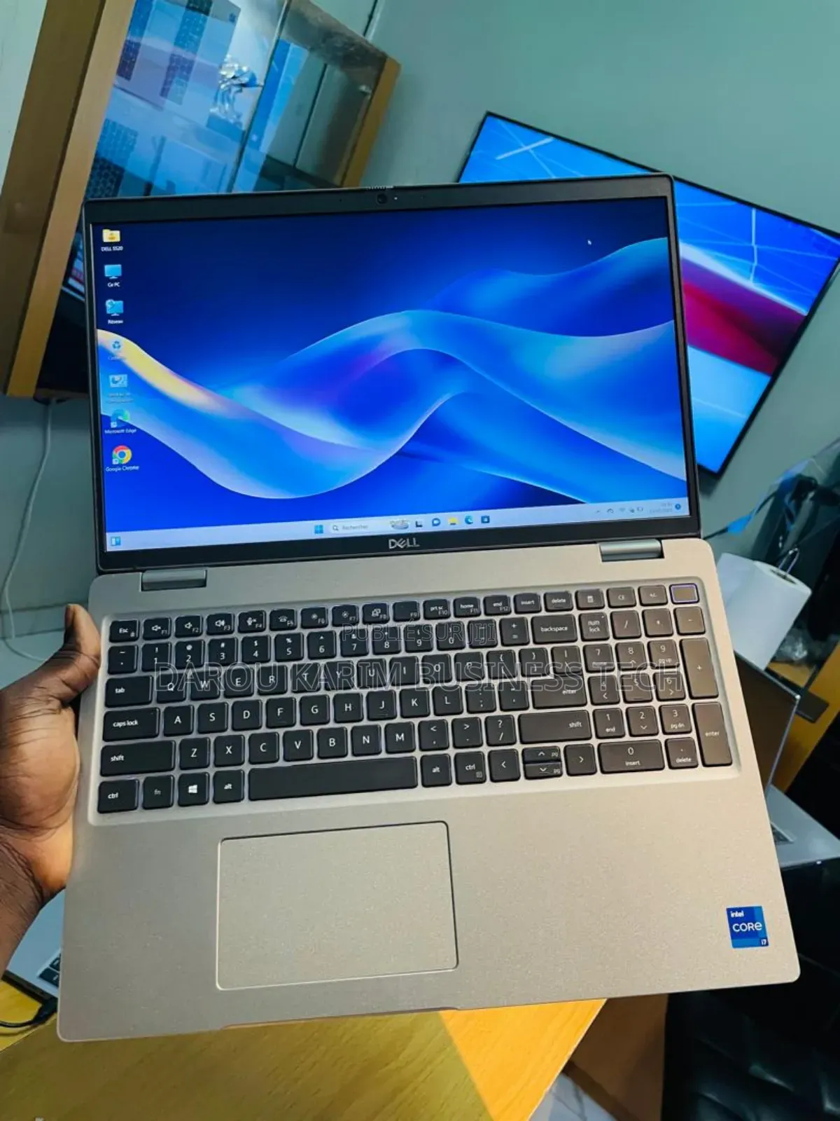 Nouveau Dell Latitude 5520 16GB Intel Core i7 SSD 512GB