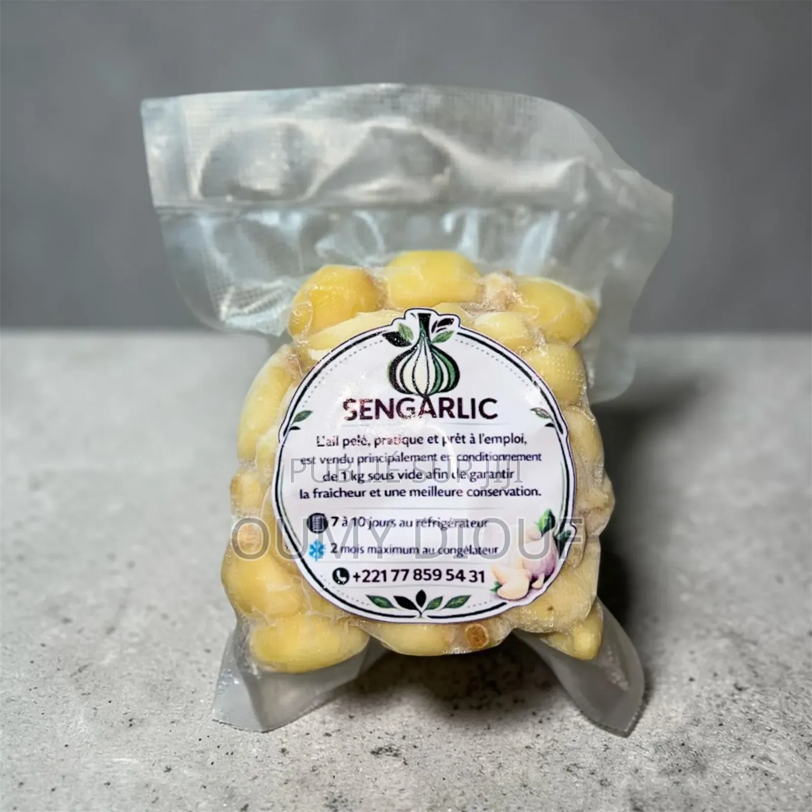 Ail Pelé Prêt À L'emploi, Vendu Frais Ou Congelé
