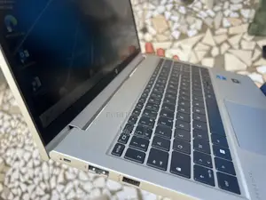 Nouveau HP ProBook 450 G9 16GB Intel Core i3 SSD 256GB