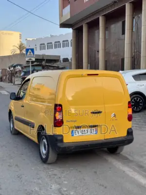 Citroen Berlingo 2018 Jaune