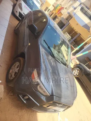 Mitsubishi RVR 2.0 2012 Gris