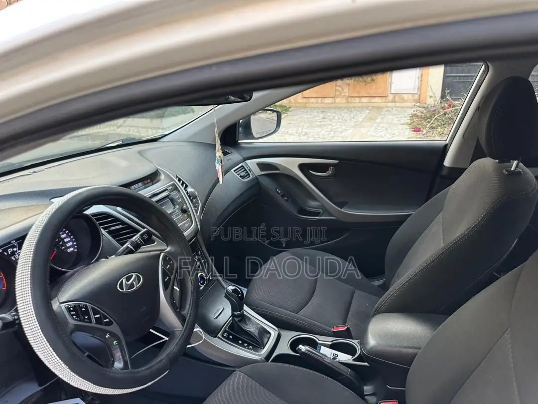 Hyundai Elantra 2016 Blanc