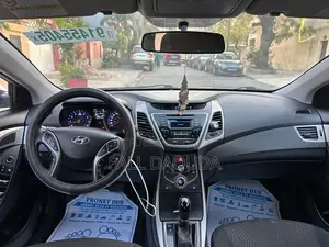 Hyundai Elantra 2016 Blanc