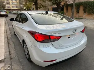Hyundai Elantra 2016 Blanc