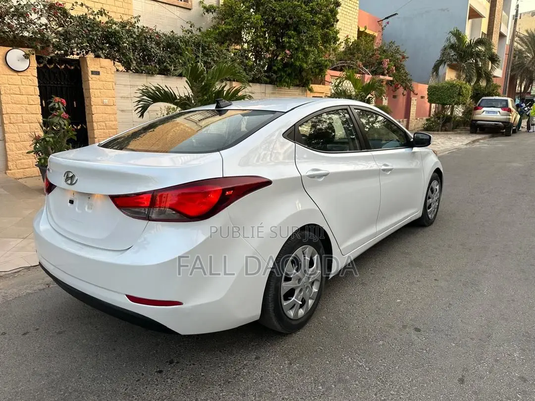 Hyundai Elantra 2016 Blanc