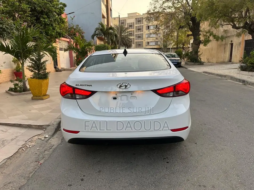 Hyundai Elantra 2016 Blanc