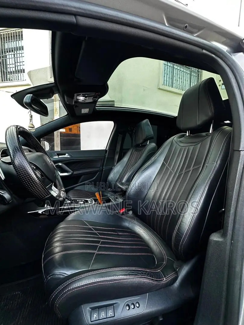 Peugeot 308 2019 Gris