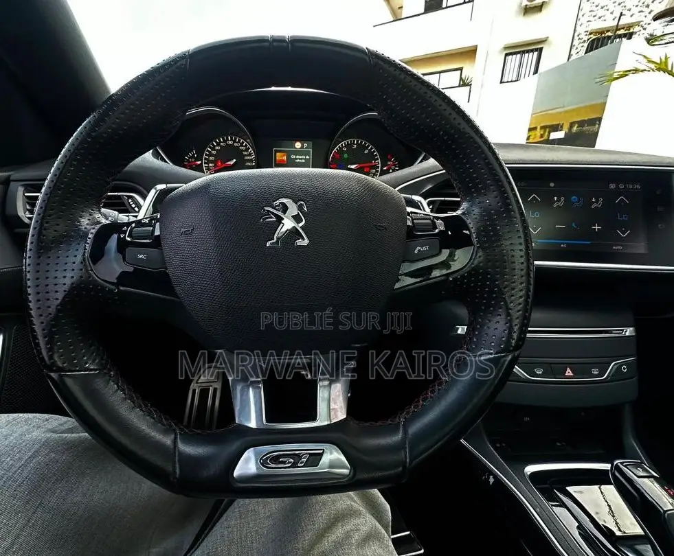 Peugeot 308 2019 Gris