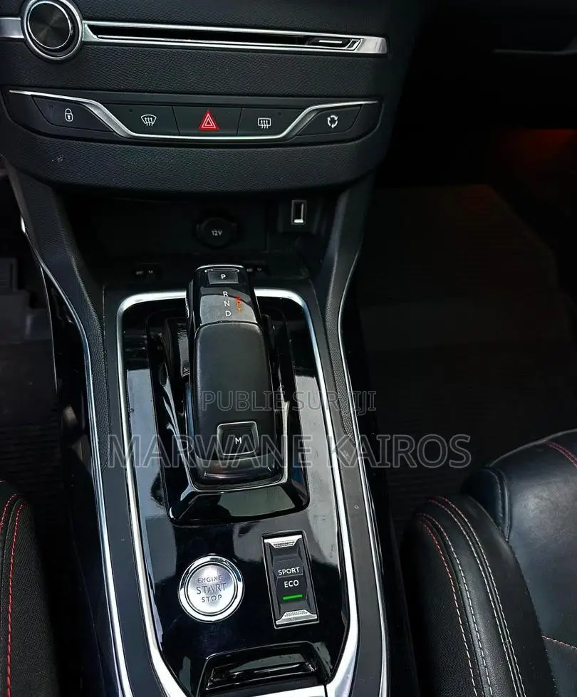 Peugeot 308 2019 Gris