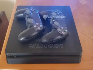 Playstation 4 Slim