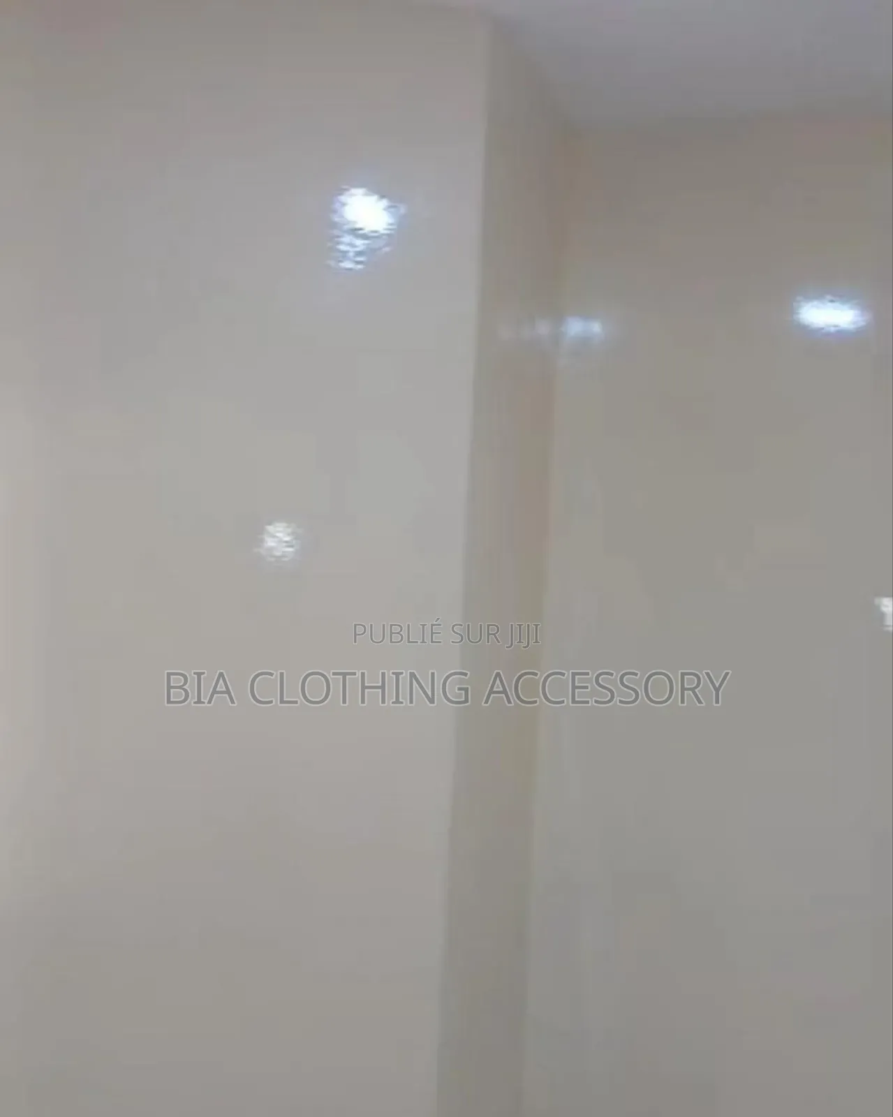 5chbre Maison de ville/terrasse dans R+1, Guediawaye à Vendre