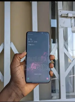 Nouveau Samsung Galaxy S9 Plus 64 GB Violet