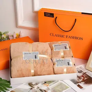 Serviettes 3 Pieces Disponible