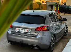 Peugeot 308 2018 Noir Mat