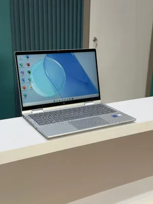 Nouveau Ordinateur portable HP Envy X360 8GB Intel Core i5 SSD 512GB