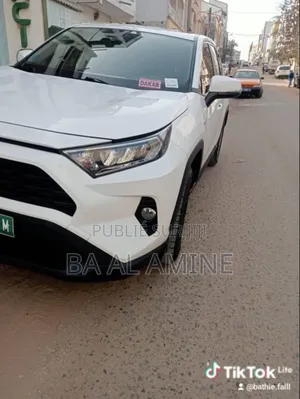 Toyota RAV4 LE AWD 2020 Blanc