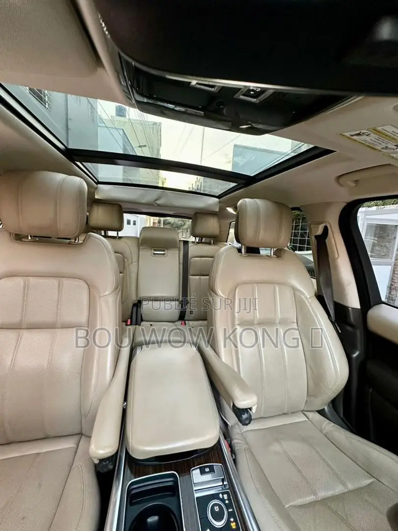 Land Rover Range Rover 2.0L I4 Turbocharged HSE PHEV 2019 Noir