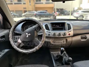 Mitsubishi L200 Double Cab 2.2 4WD 2015 Gris