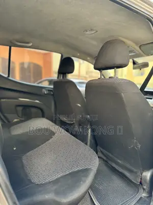 Mitsubishi L200 Double Cab 2.2 4WD 2015 Gris