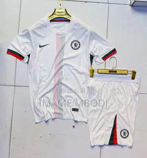 Maillots Dernière Modèles