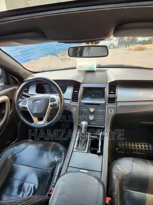 Ford Taurus 4dr Sedan 2016 Gris