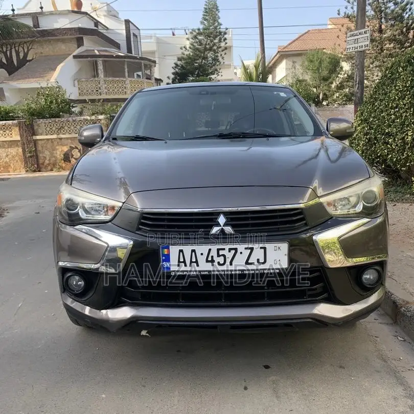 Mitsubishi Outlander 2017 Gris
