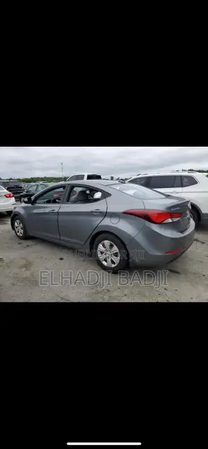 Hyundai Elantra 2016 Gris