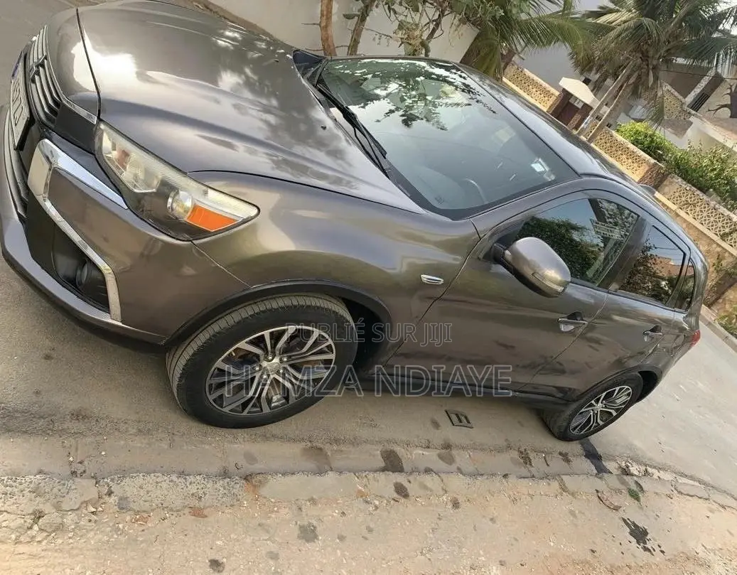 Mitsubishi Outlander 2017 Gris
