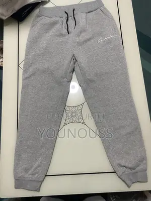 Vêtements De Qualité