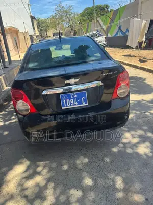 Chevrolet Sonic 2018 Noir