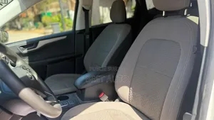 Ford Escape 2022 Blanc