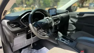 Ford Escape 2022 Blanc