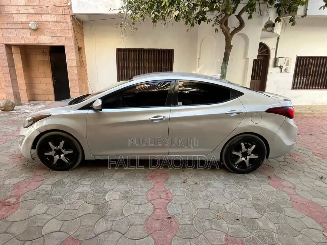 Hyundai Elantra 2016 Gris