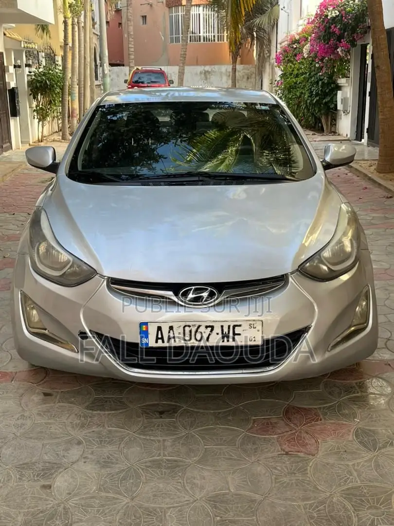 Hyundai Elantra 2016 Gris