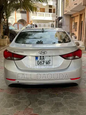 Hyundai Elantra 2016 Gris