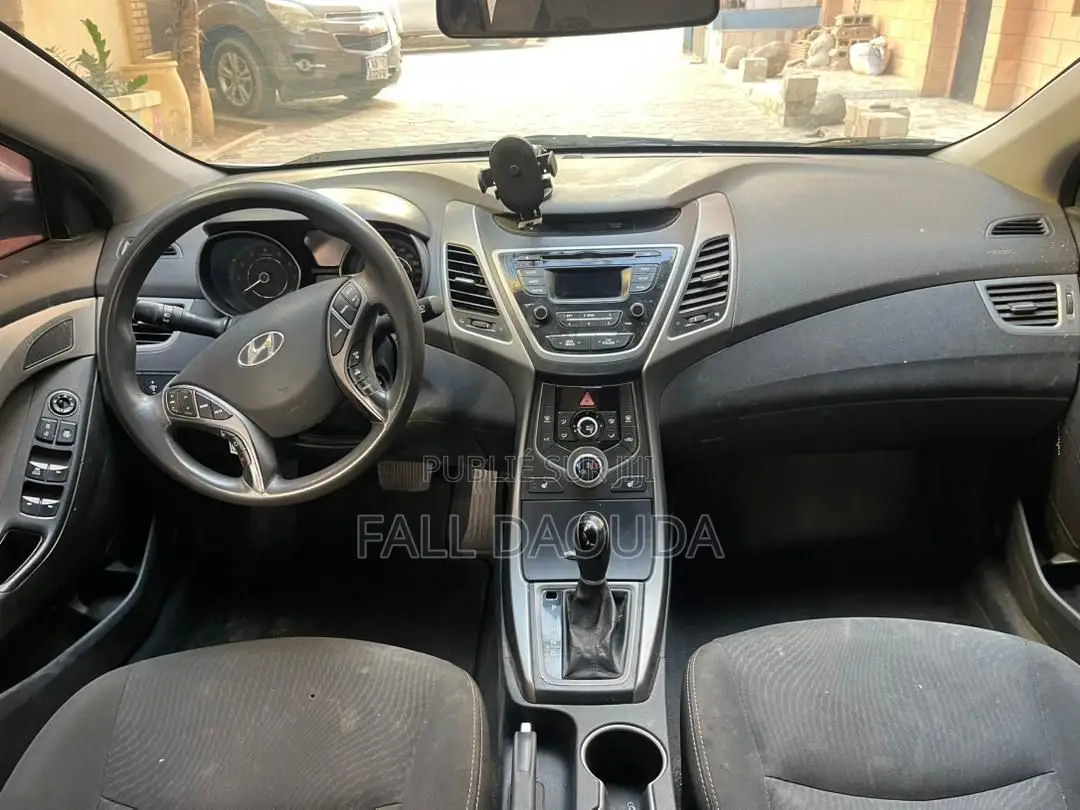 Hyundai Elantra 2016 Gris