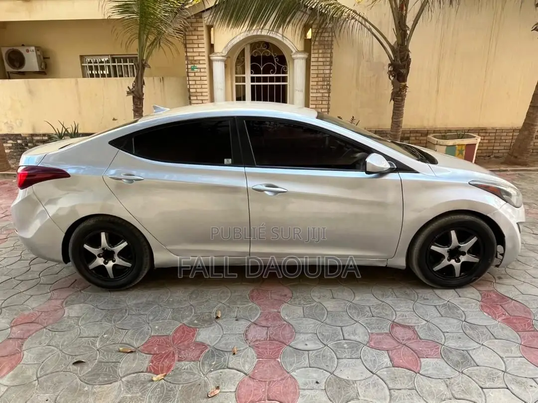 Hyundai Elantra 2016 Gris