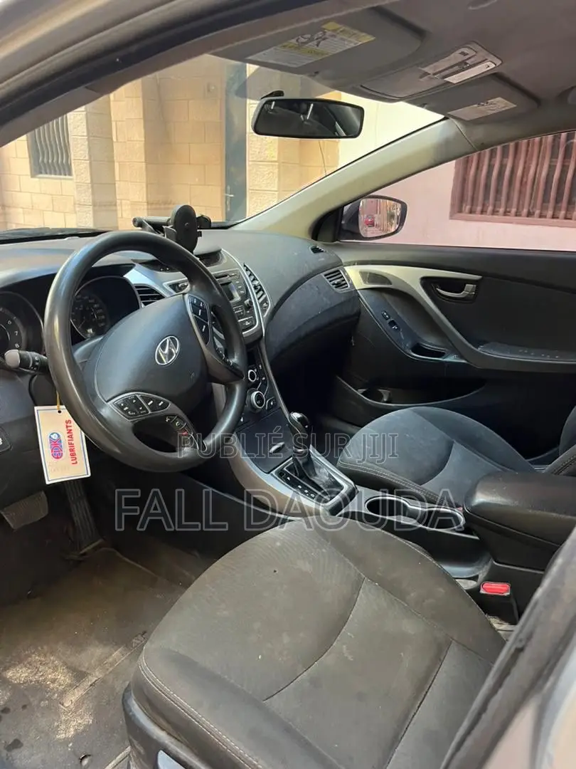 Hyundai Elantra 2016 Gris