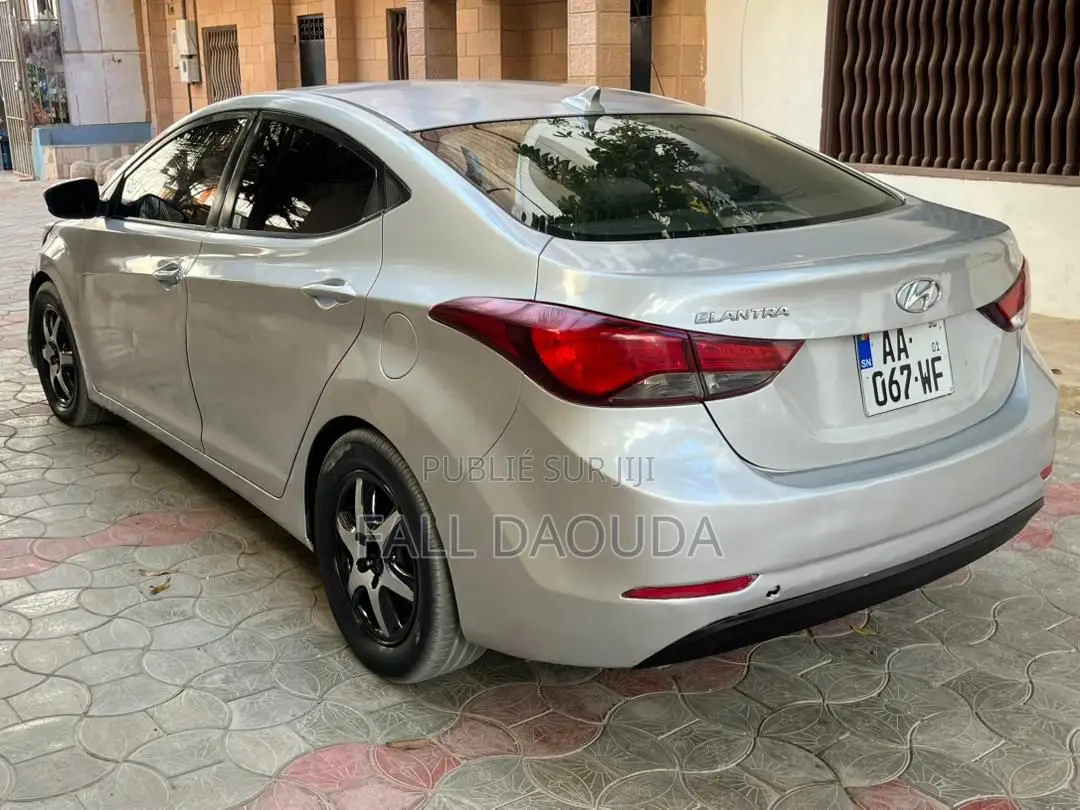 Hyundai Elantra 2016 Gris