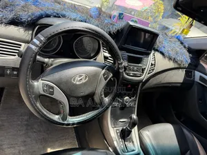 Hyundai Avante 2016 Blanc